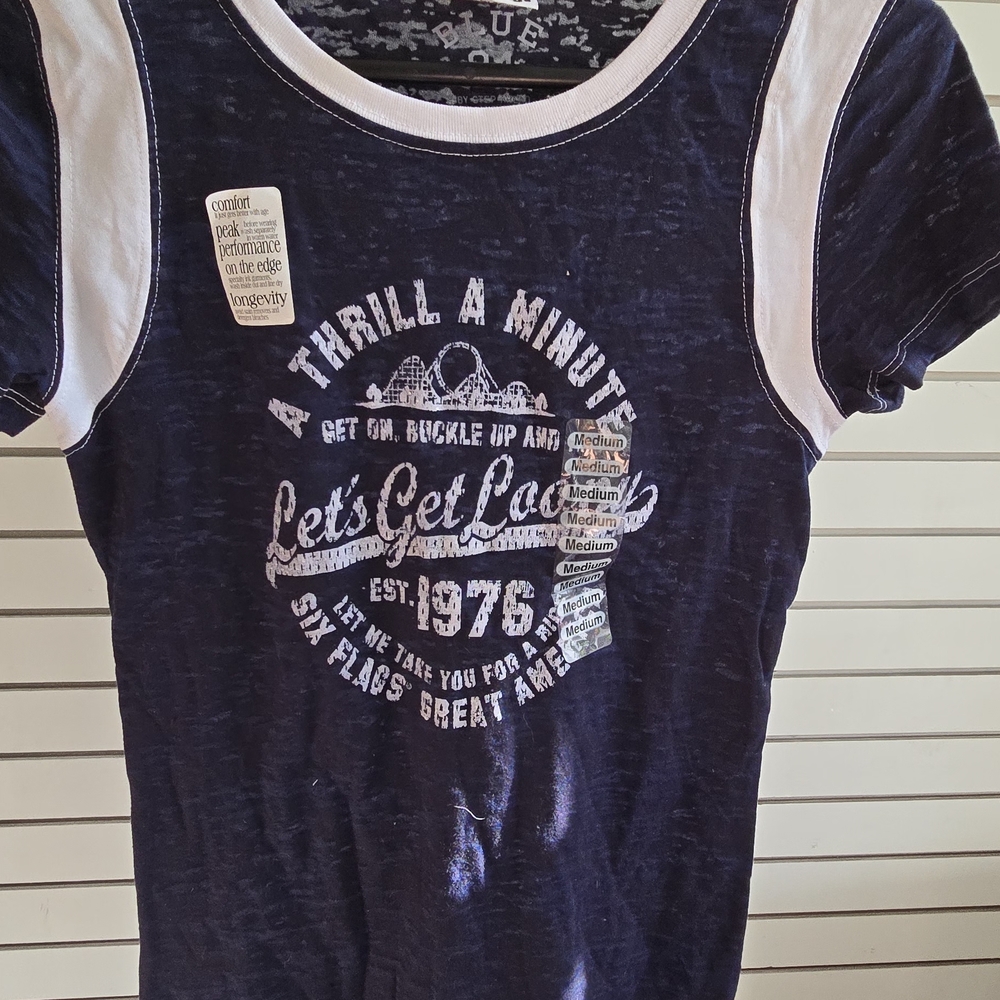 Women's Medium Six Flags Navy Blue Graphic Ringer Tee